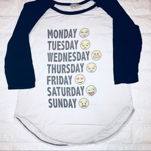 Free Kisses - Women’s Emoji PJ 3/4 Sleeve Tee